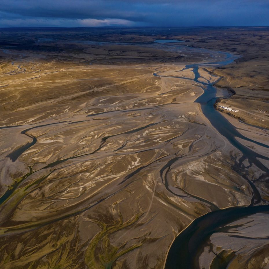 “THE WEBER WONDERLAND OF ARCTIC WATCH”